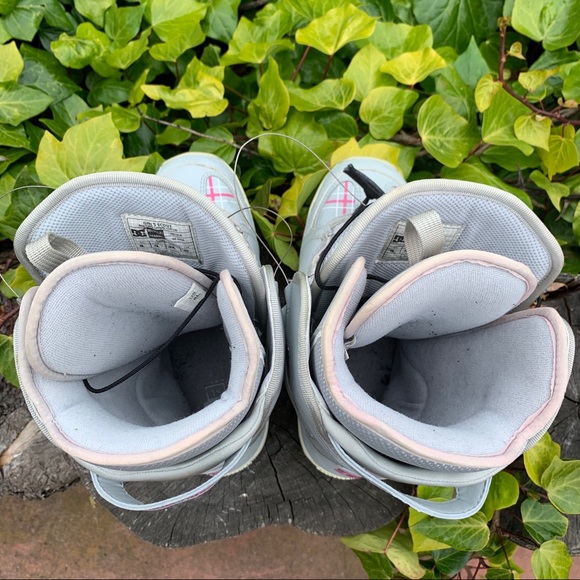 DC Girl’s Scout BOA Snowboard Boots - Picture 8 of 11